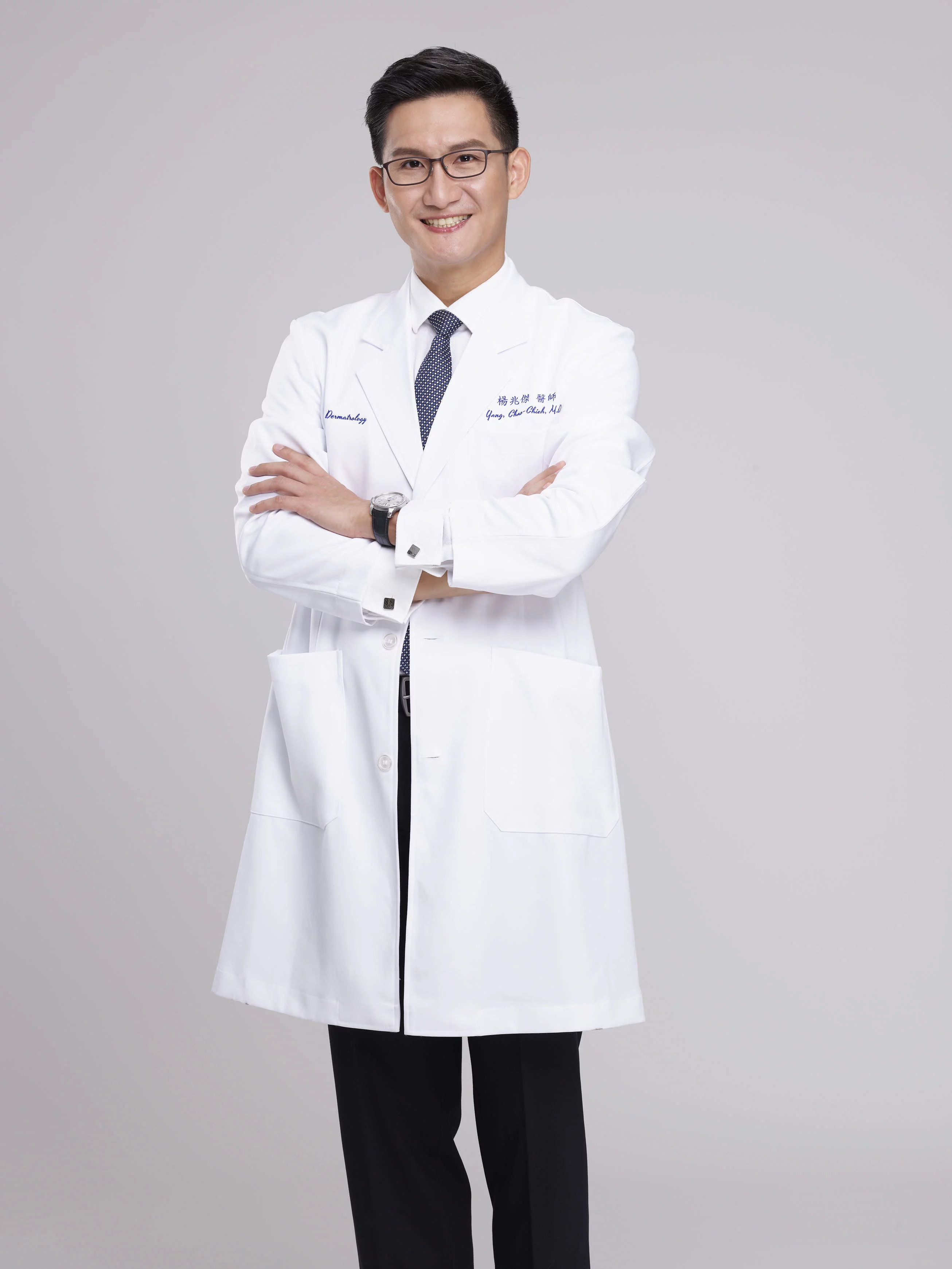 辰星皮膚專科院長 楊兆傑醫師